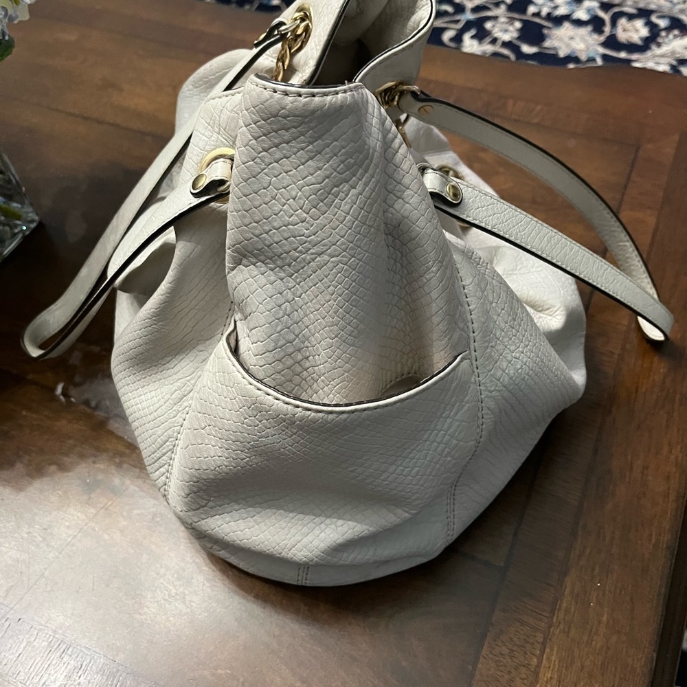 Michael Kors cream bag - Picture 3 of 5